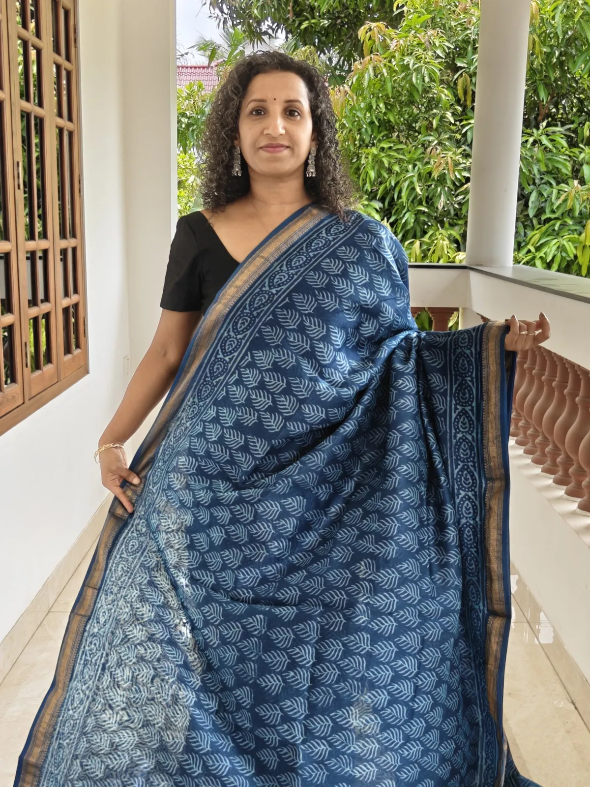 Maheswari Silk Saree Sky Blue Leaf Prints and Gold Zari Border
